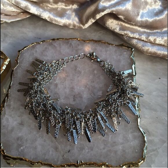 SILVER FRINGE Bracelet!  - Picture 1 of 16